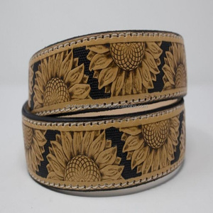 Ceinture en cuir pleine fleur brun tan à motif de tournesol personnalisé, embossée, style western, pour unisexe, avec boucle en laiton antique - Product Image 2