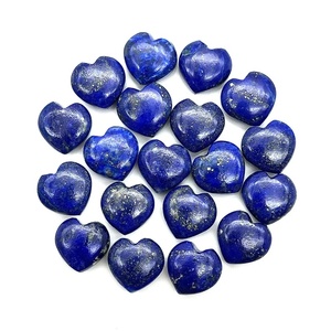 Caboche en forme de cœur en lapis-lazuli naturel, fait main, dos plat, pierre précieuse en vrac pour la création de bijoux - Product Image 1