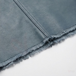 Jupe crayon en similicuir taille haute pour femme, longueur genou, bleu uni, style denim avec rivets - Product Image 6