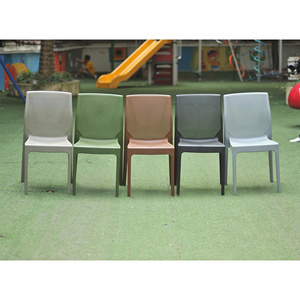 Silla de oficina moderna, apilable, cómoda, de plástico, con malla cuadrada de color negro, para trabajadores de oficina. - Product Image 3