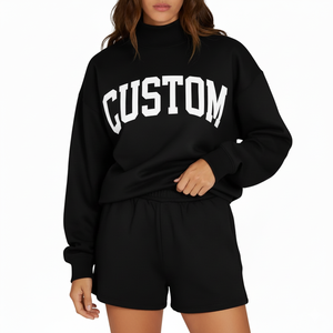 Ensemble haut à col montant et short pour femme, tissu polaire de qualité supérieure, style streetwear, apparence propre et élégante - Product Image 1