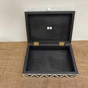 Boîte à bijoux personnalisée en résine, boîte à bijoux élégante en résine, boîte à bijoux durable en résine - Product Image 1