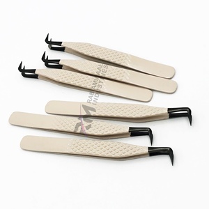 Pince à épiler RMI Best Seller en acier inoxydable à pointe en fibre anti-magnétique pour extensions de cils, courbée à 90 degrés, couleur nude classique, volume - Product Image 5