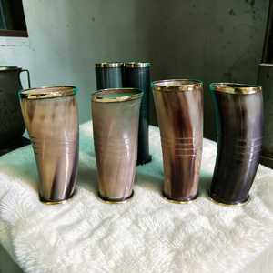 Jarra Vikinga de Cuerno Pulido Hecha a Mano con Funda de Cuero, Artículos de Bebida de Primera Calidad al Mejor Precio - Product Image 1