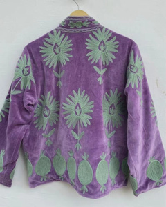 Veste bomber en velours brodée Suzani à motif floral, style bohème vintage, taille unique, broderie traditionnelle, prix d'usine - Product Image 2