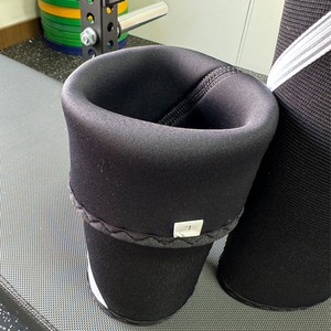 Genouillères de compression en néoprène rayées multicolores pour l'entraînement en salle de sport, genouillères de soutien robustes pour la musculation et les squats - Product Image 4
