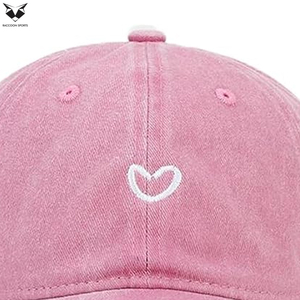 Nouvelle Arrivée Casquette de Baseball Souple Non Structurée en Coton Peau de Pêche Lavé avec Broderie Cœur Personnalisée Réglable - Product Image 5