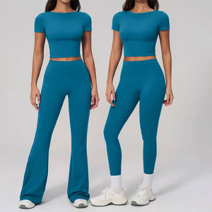 Conjunto Deportivo de 2 Piezas, Traje de Yoga de Manga Corta, Ropa Deportiva para Mujer, Ropa de Entrenamiento, Pantalones Cortos Deportivos para Correr, Conjuntos de Gimnasio - Product Image 1