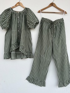 Conjunto de pijama de 2 piezas de algodón a cuadros verdes para mujer, Top de manga corta y pantalones con cordón, ropa de dormir informal estilo primavera y verano para mujer - Product Image 1