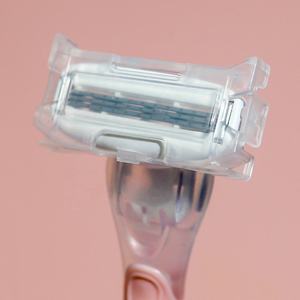 Nouveau <span class=keywords><strong>rasoir</strong></span> corporel 2026 en acier inoxydable avec trois cartouches - Product Image 4