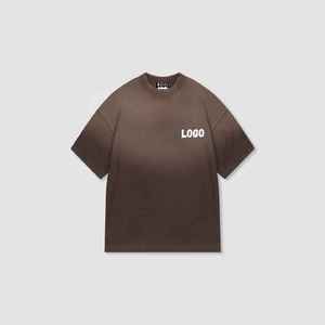 เสื้อยืดผู้ชายสีน้ำตาลทรงโอเวอร์ไซส์ ผ้าฝ้าย แขนสั้น คอกลม สไตล์ลำลอง พิมพ์ลายตัวอักษรโลโก้ ทรงปกติ ระบายอากาศได้ดี - Product Image 2