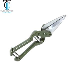 Cisailles vétérinaires pour le traitement des sabots des animaux d'élevage TARIQ CRAFTED INDUSTRIES - Product Image 2