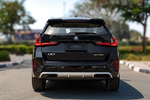 BMW iX1 2025 BMW IX1 E DRIVE25L M SPORT PACK COCHE ELÉCTRICO DE CUATRO RUEDAS - Product Image 2