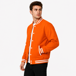 Vêtements d'extérieur Varsity au style classique et au confort agréable, offrant une chaleur pratique pour un usage quotidien et saisonnier à la mode. - Product Image 4