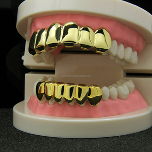 Colmillos lisos de plata S925 de alta calidad Grillz Hip Hop 18K chapado en oro dientes inferiores superiores Grillz Set joyería para el cuerpo Unisex - Product Image 1
