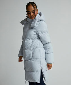 Chaqueta Acolchada con Logotipo Personalizado, Chaqueta de Invierno con Relleno de Plumón y Algodón Grueso, Chaqueta de Nieve Personalizada para Mujer - Product Image 4