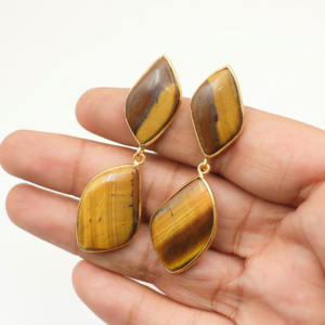 Pendientes de Ojo de Tigre Chapados en Oro de 18K – Doble Gota de Piedra Preciosa Natural – Joyería Elegante y Distintiva - Product Image 1