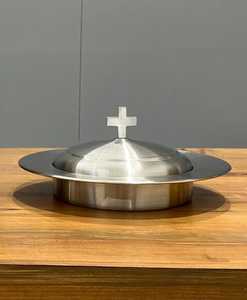 Assiette de service ronde en métal avec couvercle, design minimaliste, finition polie, couleur unie, vaisselle et assiettes - Product Image 1