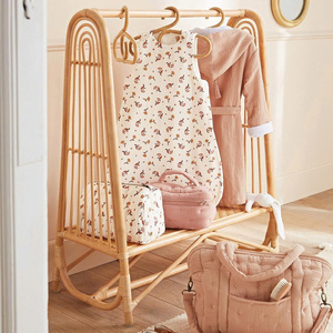 Perchero de ropa de ratán natural más vendido, nuevo perchero de diseño para ropa de bebé, accesorios para dormitorio infantil - Product Image 5