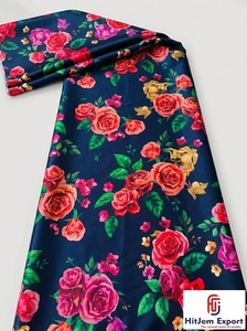 Tela de Poliéster con Estampado Digital Floral Elegante, Fabricante Personalizado con Impresión Personalizada para Prendas y Ropa - Product Image 5