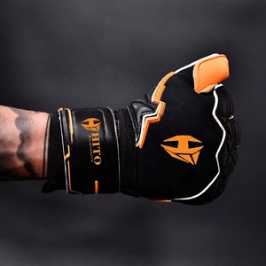 Gants de gardien de but de football en tricot noir et orange, design personnalisé, avec sangle en latex allemand embossé, latex allemand 4 mm, coupe hybride. - Product Image 4