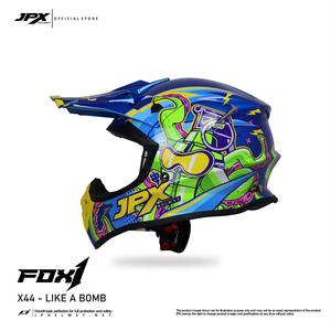 El casco JPX Fox1 Motif X 44 Supermoto Cross ofrece una protección superior y un estilo audaz para la mejor experiencia de motocross. - Product Image 3