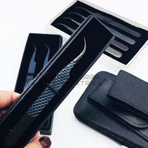 Pinzas de Precisión para Extensión de Pestañas RMI Shiny Plasma Black, Curvas, de Acero Inoxidable, 12 cm, Duraderas, con Punta de Fibra con Escala Impresa - Product Image 5