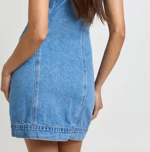 Vestido Largo Vaquero de Manga Larga para Mujer, Estilo Casual, Tallas y Colores Personalizados, Fabricante de Ropa al por Mayor, Uso Diario, Estilo Moderno - Product Image 4
