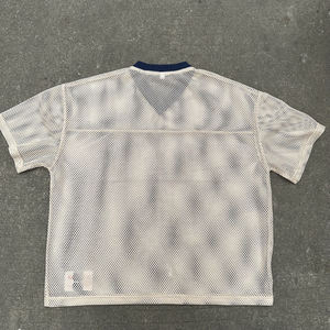 Camiseta Deportiva de Fútbol Personalizada con Serigrafía, Cuello en V, Corte Recto para Hombre - Product Image 3