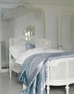 Italian Design White <b>Rattan</b> <b>Bed</b> <b>Frame</b> Traditional Design Headboard and Footboard Bedroom Furniture - Product Image 3