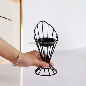 Bougeoir en métal de style minimaliste moderne avec fil de fer Décoratif Bougeoir à bougie chauffe-plat Bougeoir décoratif - Product Image 4