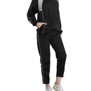 Conjuntos deportivos para mujer que ofrecen un estilo deportivo elegante con materiales transpirables diseñados para entrenamientos, descanso y viajes. - Product Image 4
