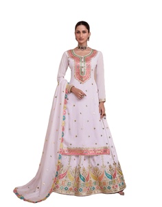 นักออกแบบล่าสุดการลําดับการเย็บปักถักร้อยเทียม Georgette ทํางานชุด Sharara โดย Fab Zone - Product Image 1