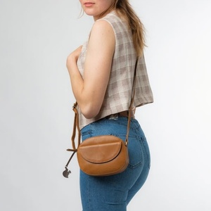 Bolso Bandolera de Cuero Genuino de Camello de Alta Calidad para Mujer, Diseño Minimalista con Correa Ajustable, MOQ Bajo - Product Image 2
