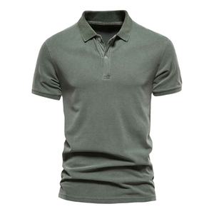 Polo homme moderne coupe ajustée avec col côtelé élégant et tissu piqué durable, idéal pour les réunions d'affaires décontractées - Product Image 1