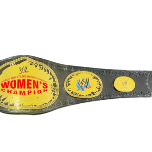 Ceinture de championnat féminin WWE - Ceinture sportive personnalisable avec détails dorés - Article de collection haut de gamme pour les fans de la WWE - Product Image 4