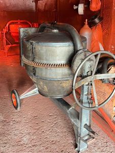 Mezcladora de Cemento de Tambor Inclinable de 380L, Directo de Fábrica en Vietnam, Motor CT200 de Alta Eficiencia y Durabilidad, Motor Toan Phat, 6-8M3/H - Product Image 5