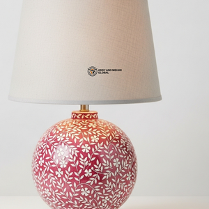 Lampe de table artisanale avec incrustation florale rose |   Éclairage décoratif design pour la maison - Product Image 3