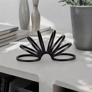 Sculpture métallique moderne de haute qualité, objet d'art décoratif pour l'intérieur de la maison, salon, décoration de fête et luxe à bon prix - Product Image 2