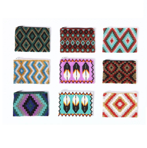 Pochette à monnaie de luxe brodée de perles avec motifs tendance, élégante pochette à monnaie brodée de perles avec option logo - Product Image 4