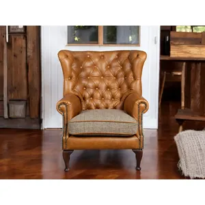 Sillón Chesterfield de Cuero Marrón Premium con Respaldo Alto, Diseño Acolchado, Patas de Madera, Asiento Tradicional para Sala de Estar - Product Image 3