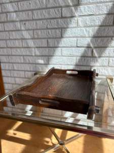 Plateau de service vintage en chêne massif avec poignées, plateau en bois rustique de style farmhouse - Product Image 4