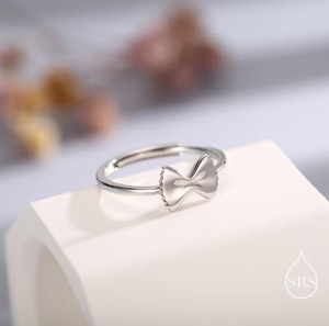 Anillo de Pasta Farfalle de Plata de Ley con Acabado en Plata o Oro, Talla Ajustable, Joyería con Diseño Divertido y Original - Product Image 4
