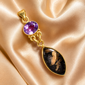 Pendentif en Nuummite et Améthyste Naturels, Argent Sterling 925 Plaqué Or Rose et Or Jaune, Bijou Fait Main en Pierres Précieuses, Cadeau pour Homme et Femme - Product Image 4