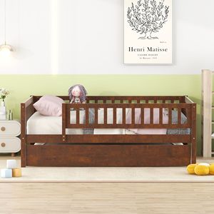 Letto a giorno in legno di noce a grandezza naturale con letto estraibile e sponde di sicurezza per la cameretta dei bambini - Product Image 2