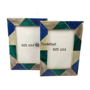 Marco de Fotos de Lujo Hecho a Mano con Incrustaciones de Resina Creativas y Acabado Brillante de Tradebyd - Product Image 2