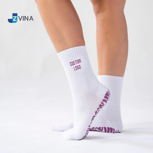 Calcetines de Pilates JZVINA con Logotipo Personalizado, Diseño Jacquard sin Costuras, 100% Algodón, Color Borgoña, Agarre Bidireccional - Product Image 4