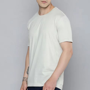 Camiseta informal de estilo urbano para hombre, al por mayor, de gran tamaño, ropa para hombre, entrega rápida de fábrica, en stock. - Product Image 2