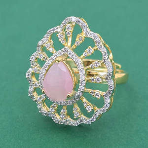 Anillo de Compromiso para Mujer, Elegante y Muy Solicitado, con Circonitas, Engaste de Garra, Chapado en Dos Tonos, Forma de Flor, Diseño Clásico en Racimo - Product Image 5