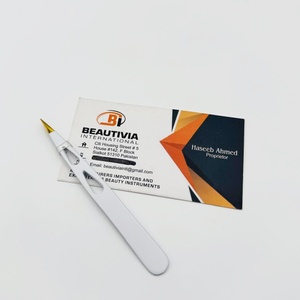 Pinzas Profesionales de Acero Inoxidable para Cejas, Punta Puntiaguda para Depilación, Logotipo Personalizado, Herramientas Cosméticas Blancas y Doradas - Product Image 2